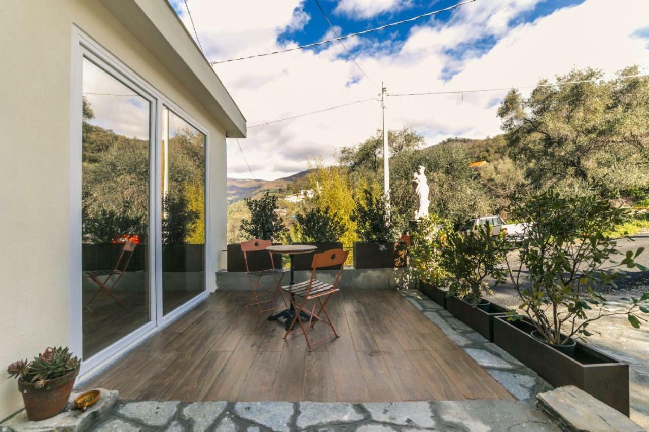 Casa Bisou Italia Wifi Et Parking Free Privato Villa Diano San Pietro Eksteriør billede