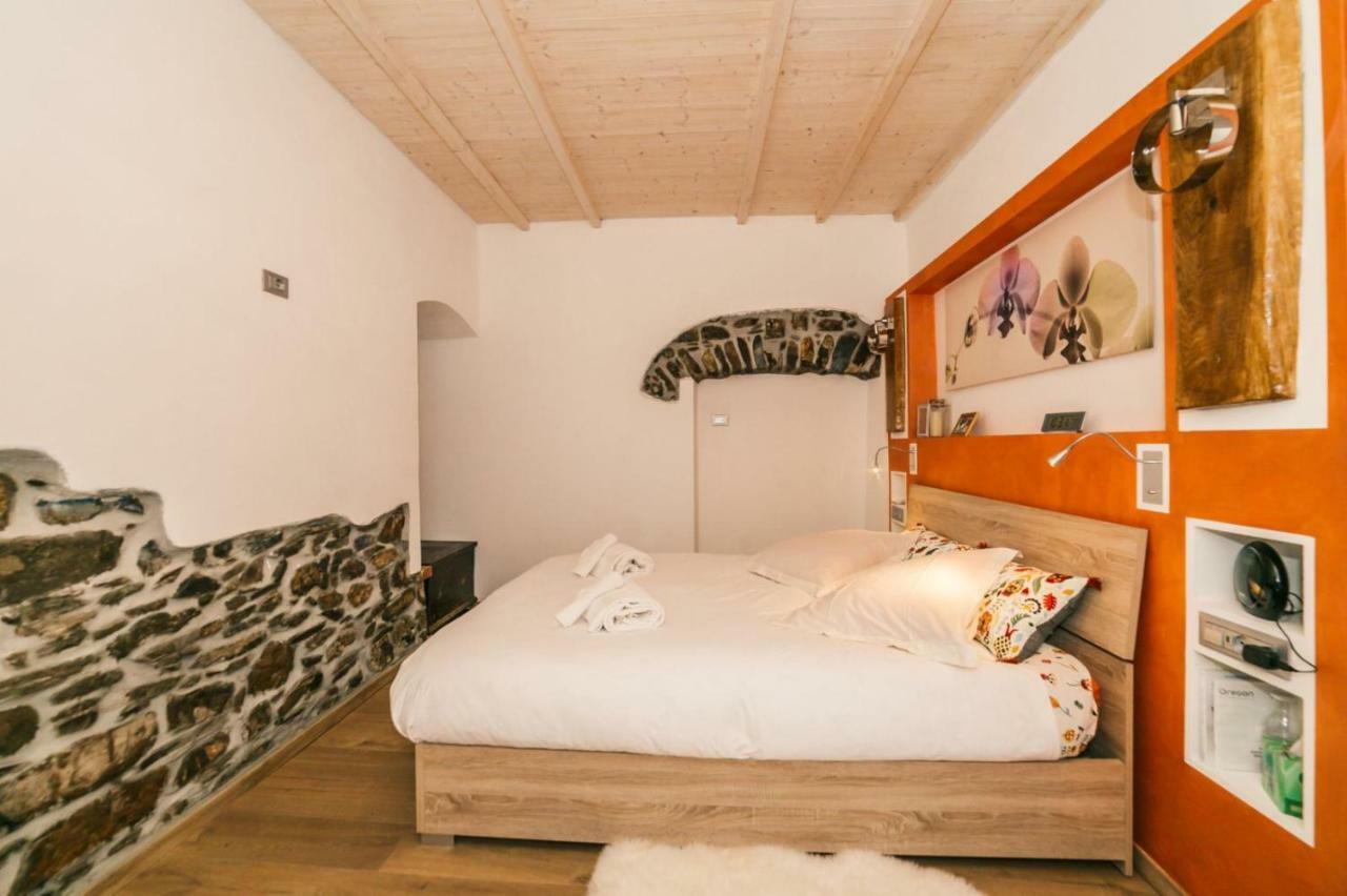Casa Bisou Italia Wifi Et Parking Free Privato Villa Diano San Pietro Eksteriør billede