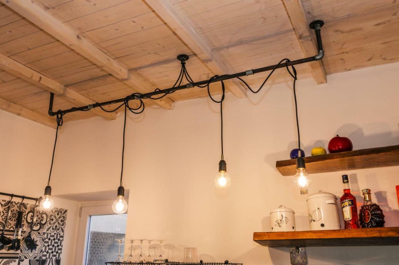 Casa Bisou Italia Wifi Et Parking Free Privato Villa Diano San Pietro Eksteriør billede