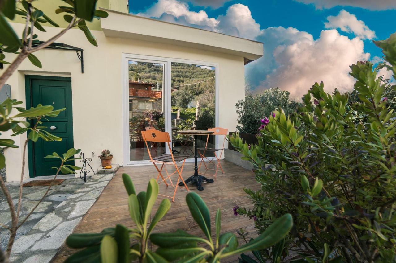 Casa Bisou Italia Wifi Et Parking Free Privato Villa Diano San Pietro Eksteriør billede