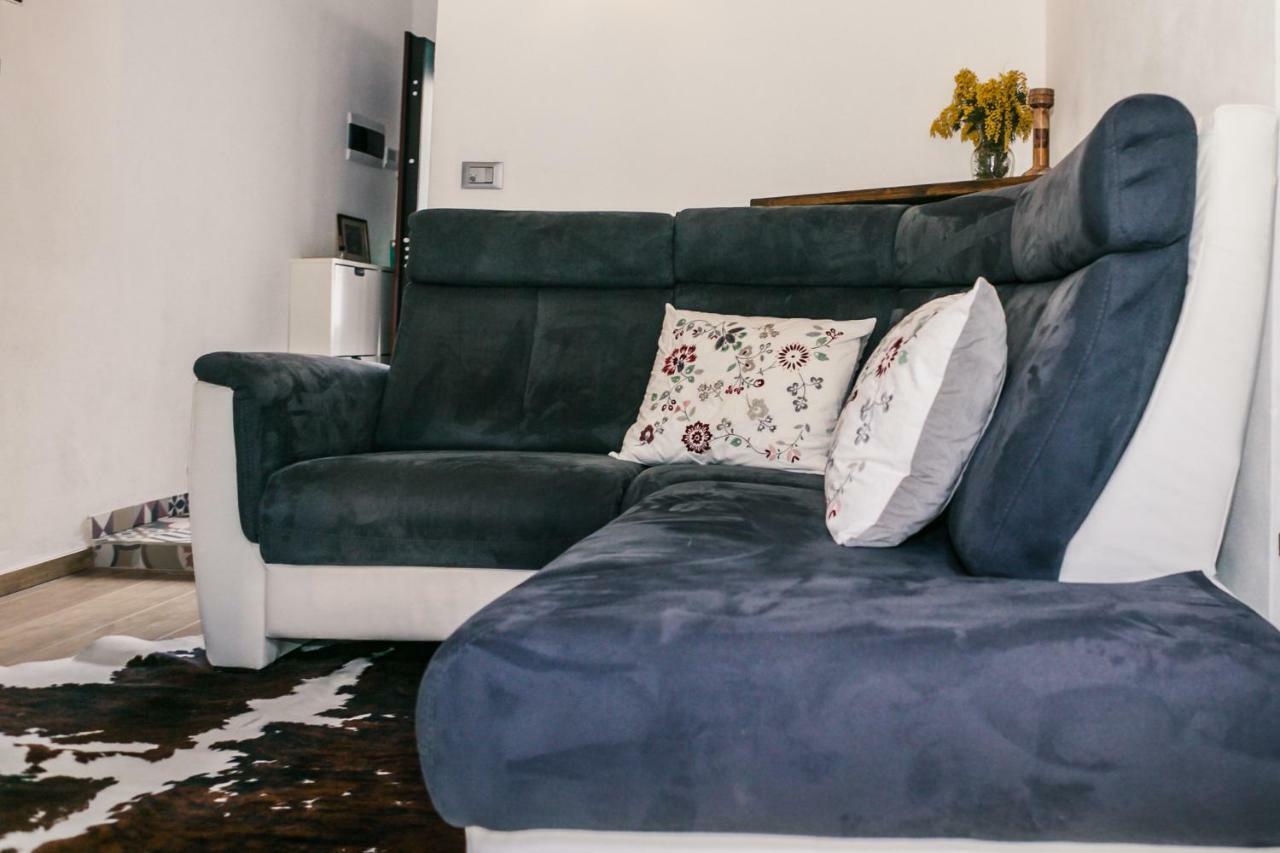 Casa Bisou Italia Wifi Et Parking Free Privato Villa Diano San Pietro Eksteriør billede